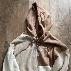 Hollister hoodie size Medium.